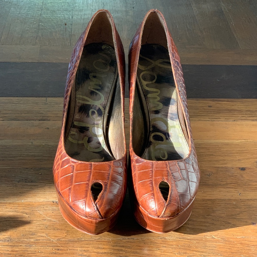 San Edelman Moc Croc Heels